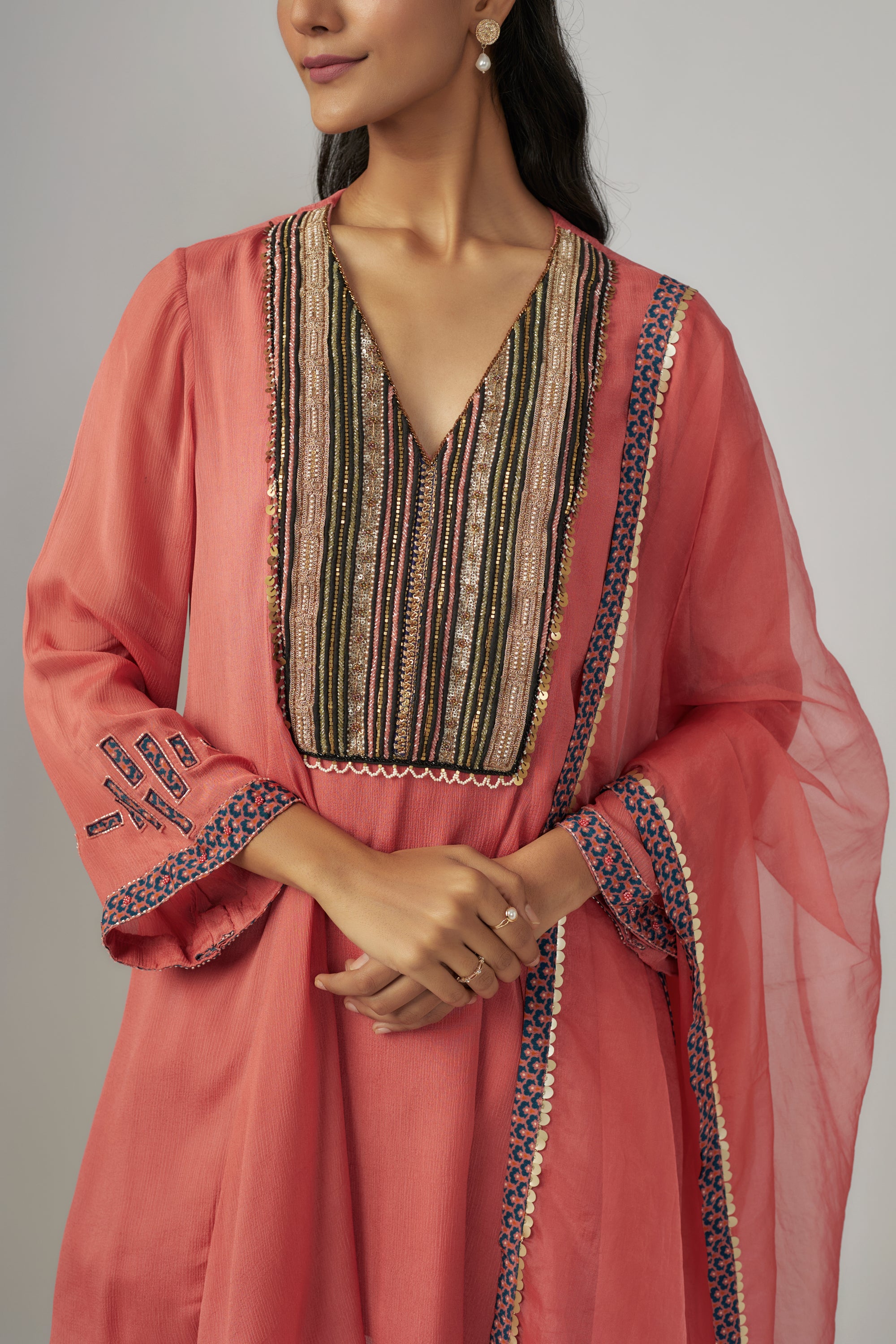 Artha Kurta Set