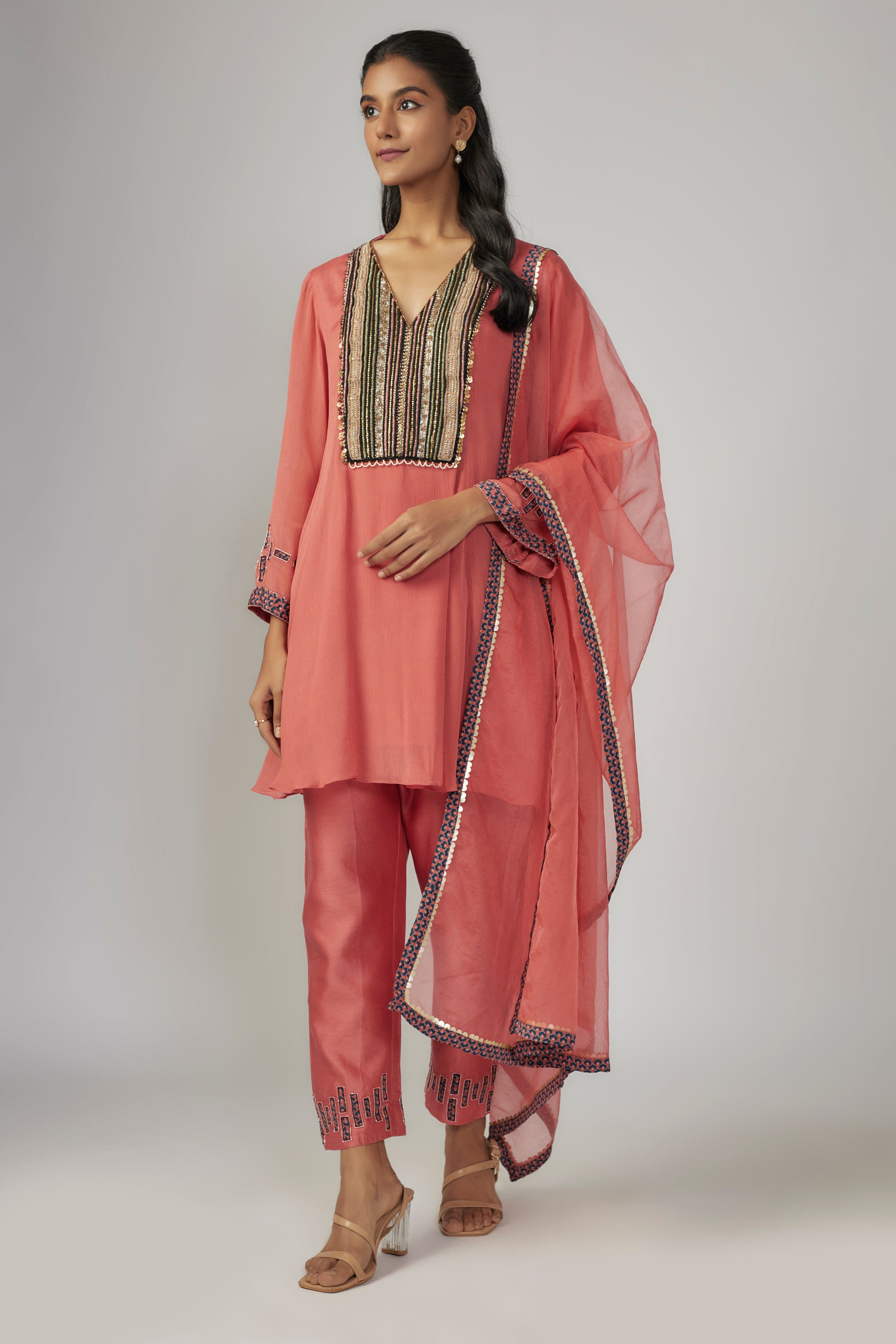 Artha Kurta Set