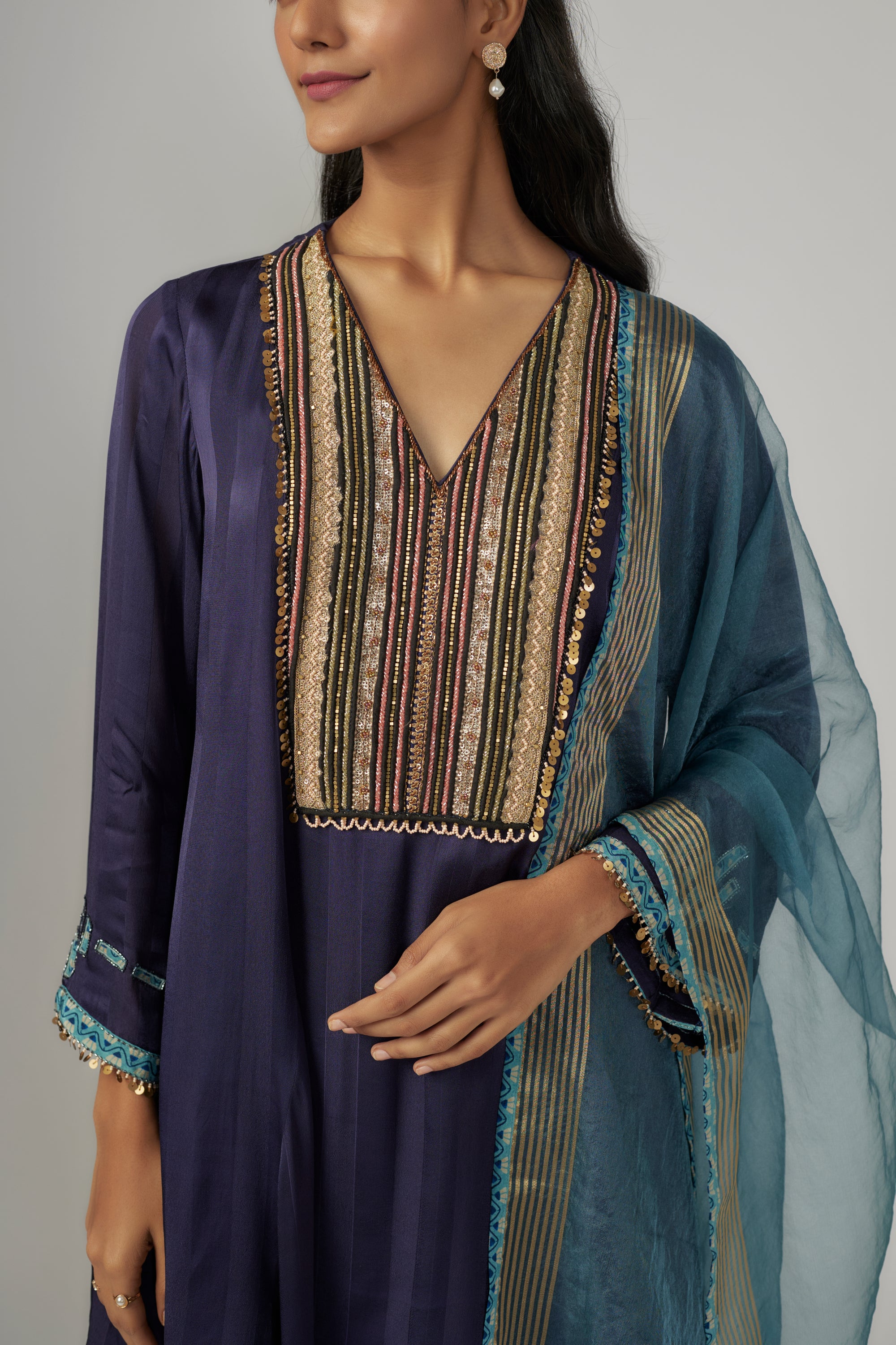 CHARU Kurta Set