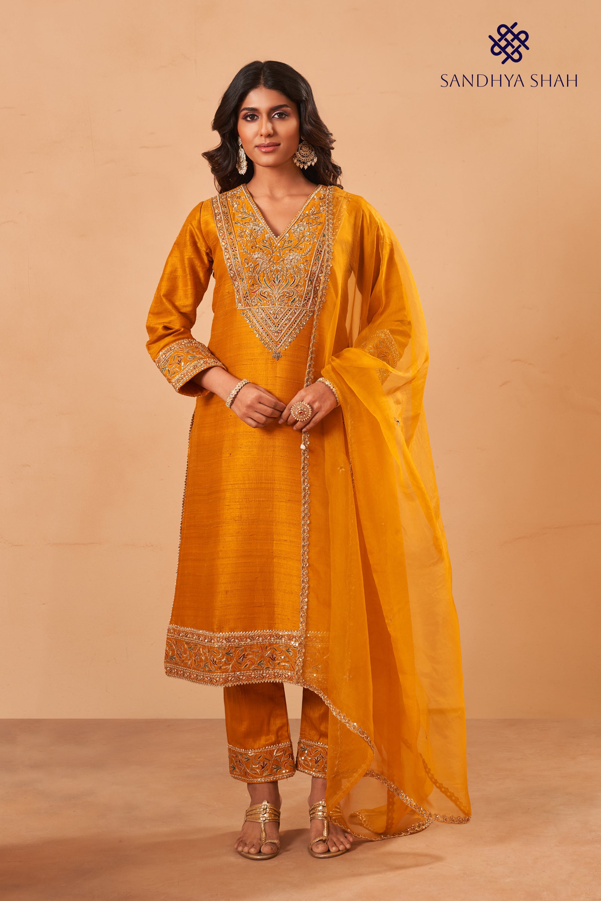 Sunheri Kurta Set