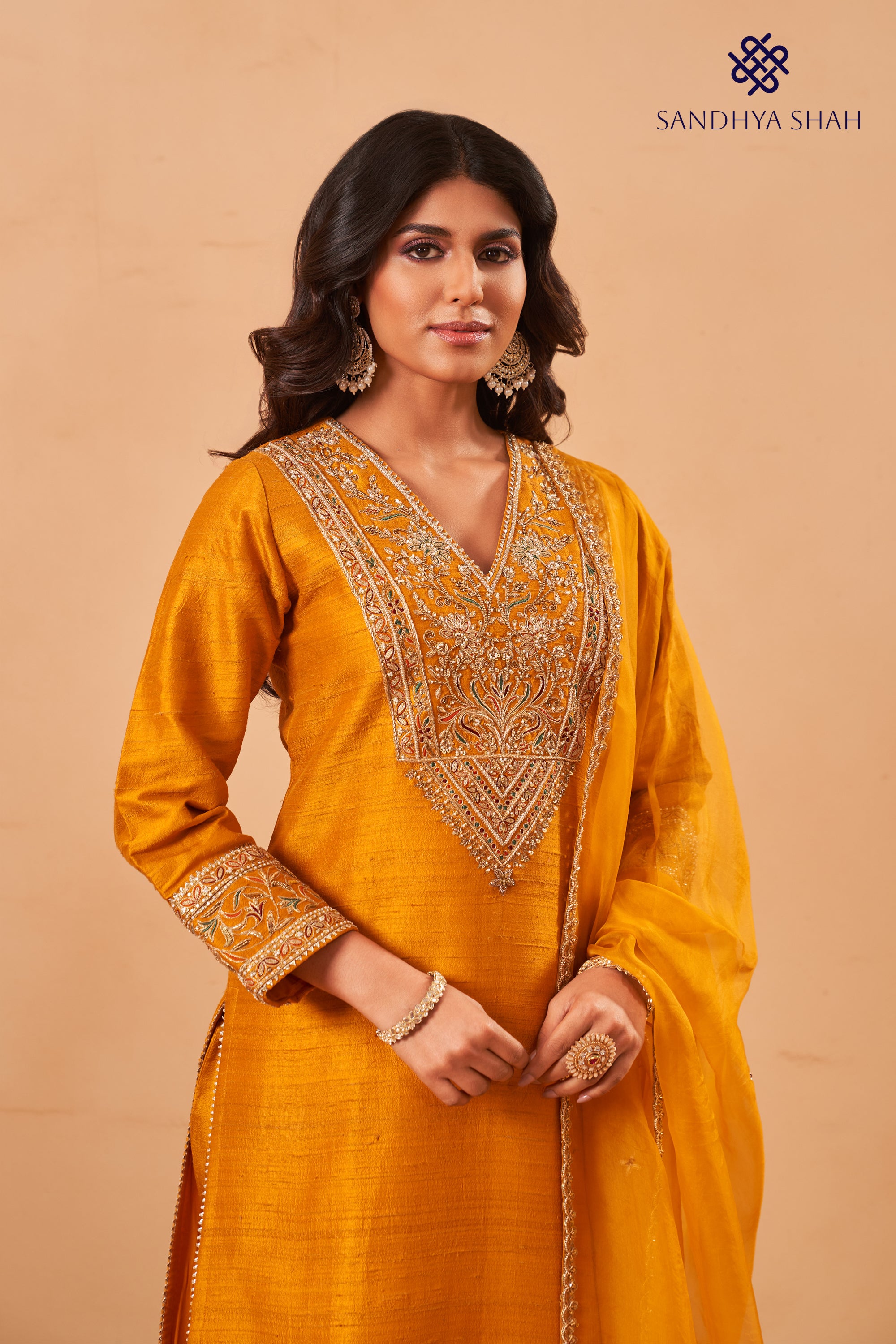 Sunheri Kurta Set