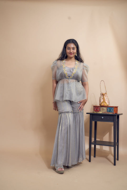 GREY BUSTIER / JACKET ORGANZA / GREY LINES PANT / SHARARA SET