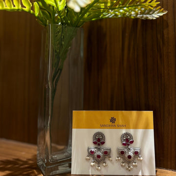 GARNET PEARL STUDS